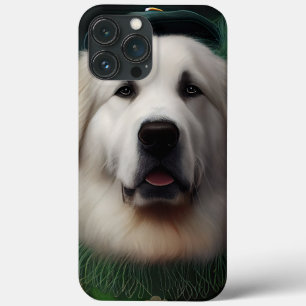 Cão Great Pyrenees vestido para o Dia de São Patrí