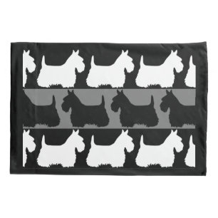 Cão Terrier Escocês preto/cinza/branco, listras