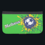 Capa Carteira Para Samsung Galaxy S4 Gol verde amarelo de futebol chamado flap case<br><div class="desc">Futebol amarelo-claro,  azul e verde (cores brasileiras) / bola de futebol batendo no fundo da capa de telefone de cela do gol / rede infantil. Ideal para adeptos de futebol ou futebol brasileiros,  personalize com seu próprio nome atualmente se lê Matheus. Desenhada por Sarah Trett.</div>