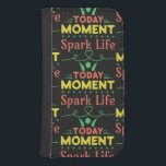 Capa Carteira Para Samsung Galaxy S4 Momento Atual, Espete A Vida<br><div class="desc">Além das Formas: Hoje Momento,  Estipule a Vida,  mensagens positivas com pessoas alegres,  flocos de neve,  e a essência da vida com amor e abraçando o presente com um futuro movido pelo amor e pela positividade.</div>