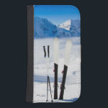 Capa Carteira Para Samsung Galaxy S4 Montanhas e equipamento do esqui<br><div class="desc">Esqui,  estação do inverno,  montanhas e equipamento do esqui na neve</div>