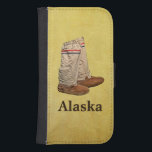 Capa Carteira Para Samsung Galaxy S4 Mukluks<br><div class="desc">Meu par favorito de mukluks e texto lendo "Alaska" sobrepôs-se a um fundo de couro braintan. Muito superior às botas normais de inverno, um bom par de bolinhos, e meias grossas, manterão seus pés bonitos e torrados, não importa o quão frio esteja. Eles mantêm meus pés aquecidos mesmo a temperaturas...</div>