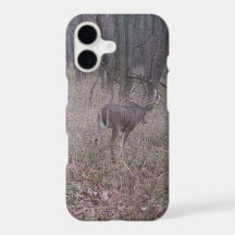 Capa de iPhone com cervo na floresta