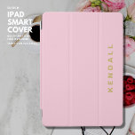 Capa Para iPad Air Mínimo Moderno, Elegante Lente Rosa Monograma<br><div class="desc">Crie a sua própria capa de ipad e proteja o seu dispositivo com estilo. Apresentando um fundo cor-de-rosa e personalização ousada e moderna do tom dourado. Faça-o exclusivamente seu personalizando-o com o seu nome. Presente perfeito para um novo formando ou mãe ocupada!</div>