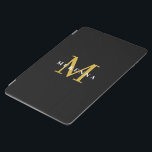 Capa Para iPad Air Nome Personalizado Inicial Dourado do Monograma Pr<br><div class="desc">Design preto e dourado moderno,  com monograma e nome iniciais personalizados.</div>