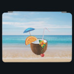Capa Para iPad Air Praia Tropical, Céu Azul, Areia Oceânica, Coctail<br><div class="desc">Esta imagem mostra coquetel de coco na adorável praia tropical. Perfeito para aqueles que amam férias tropicais e sonham com águas turquesas e praias e cocos arenosos brancos.</div>