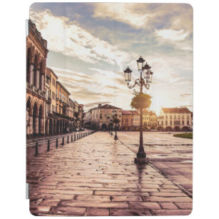 Capa Smart Para iPad Sunset over quadrado em Padova, Itália