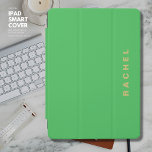 Capa Para iPad Air Verde brilhante moderno e Dourado personalizado<br><div class="desc">Proteja o seu iPad com este cobrir verde moderno e simples,  brilhante,  que apresenta personalização na moda num tom dourado e letra negrito.</div>