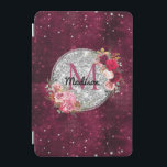 Capa Para iPad Mini Faux Chic Silver Glitter Burgundy Monograma floral<br><div class="desc">Bonito chic e elegante flores de vintage, cintilação feminina, brilhando em burgundy, rosa e design prata para criar um único gabinete de na moda para proteger seu dispositivo. Belo, moderno e legal cobrir floral para a moda-motriz e a moda-motriz. Este na moda sofisticado design seria excelente para meninas que gostam...</div>