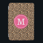 Capa Para iPad Mini Monograma Personalizado de Impressão Rosa e Leopar<br><div class="desc">O gabinete iPad de pré-disquete de chic apresenta um padrão de impressão animal leopardo moderno,  personalizado com seu nome personalizado monograma em uma estrutura de círculo pontilhado. Clique em Personalizar para alterar as fontes e cores do monograma para criar a sua própria design. Perfeito para um presente personalizado único!</div>