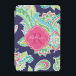 Capa Para iPad Mini Monograma Personalizado de Paisley Bohemian<br><div class="desc">Adicione um toque de encanto de vassoura ao seu dispositivo com este estojo de iPad paisley colorido desenhado à mão! Apresentando um intrincado padrão paisley boêmico artístico, este caso traz um olhar vibrante e na moda para o seu tablet. Personalize-o com o seu nome ou as iniciais do monograma para...</div>