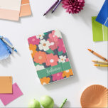 Capa Para iPad Mini Nome Personalizado do Padrão Floral Retroativo Col<br><div class="desc">Nome Personalizado de Florais Retrovisores Coloridos</div>