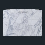 Capa Para iPad Mini Padrão de Pedra Branco Monograma<br><div class="desc">Padrão de grãos de pedra de mármore branca e cinza. Não é um verdadeiro marbler só uma imagem dele. Monograma opcional personalizado.</div>