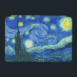 Capa Para iPad Mini PixDezines Van Gogh Starry Night/Rua. Remy<br><div class="desc">A famosa pintura de Van Gogh, "A Noite Estrelada." Pintado durante sua estadia no asilo Remy Santo na década de 1880, van Gogh retratou as colinas rolantes e árvores ciprestes que viu de sua janela. Melhorado digitalmente pela PixDezines. Copyright © 2008-2016 PixDezines.com™ e PixDezines™ em zazzle.com. Todos os direitos reservados....</div>