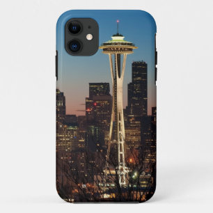 Capa Para iPhone 11 A bandeira americana voa entre a lua da ascensão