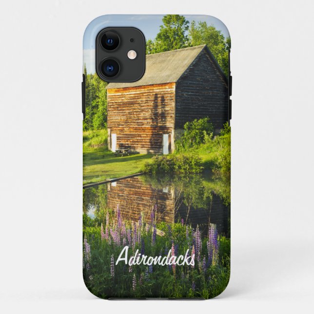 Capa Para iPhone 11 A fazenda no Adirondacks, N.Y. de John Brown (Verso)