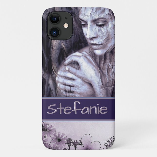 Capa Para iPhone 11 A Garota na Floresta (flores) (Verso)
