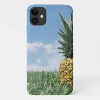 Capa Para iPhone 11 Abacaxi em campo