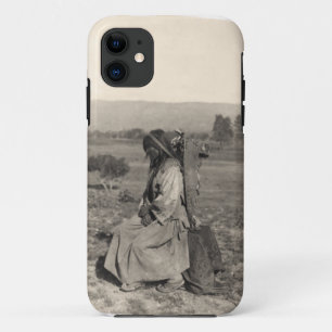 Capa Para iPhone 11 Acampamento Mulher Apache AZ