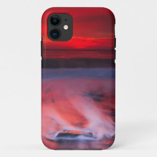 Capa Para iPhone 11 Alvorecer sobre o mar tormentoso