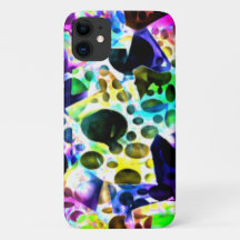 Aquarela russa com orifícios e recortes