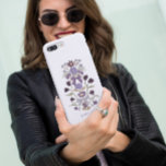 Capa Para iPhone 11 Arcos e Blossomas Lilac Floral<br><div class="desc">Capa de telefone boho e rústica com ilustração desenhada à mão de arcos e flores em roxo lilás.</div>