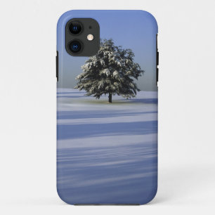 Capa Para iPhone 11 Árvore na paisagem coberto de neve