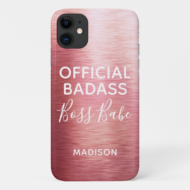 Capa Para iPhone 11 Badass Oficial Boss Babe Metallic Rosa Nome Dourad (Verso)