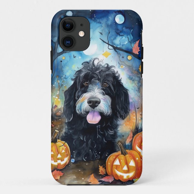 Capa Para iPhone 11 Bernedoodle de Halloween com Abóboras Assustadoras (Verso)