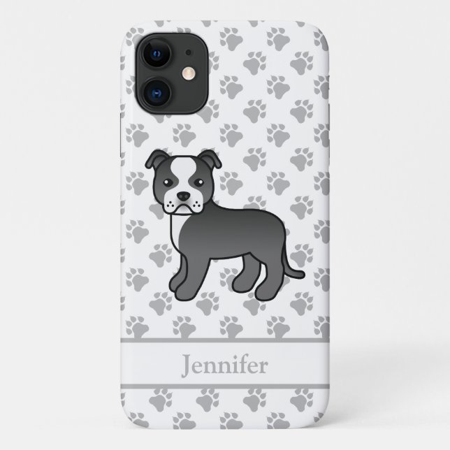 Capa Para iPhone 11 Cachorro Staffie Inglês Preto E Branco & Nome (Verso)