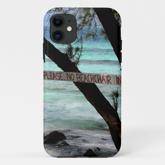 Capa Para iPhone 11 Cadeiras de Praia Rum Point Grand Cayman (Verso)