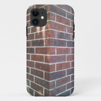 Capa Para iPhone 11 Canto de uma construção de tijolo vermelho