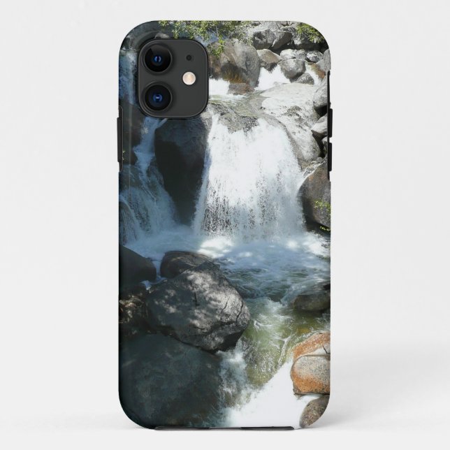 Capa Para iPhone 11 Cascata cai no Parque Nacional de Yosemite (Verso)