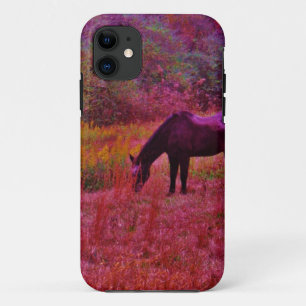 Capa Para iPhone 11 Cavalo num Campo Colorido de Caleidoscópio