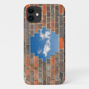 Capa Para iPhone 11 Céu através de um buraco numa parede de tijolos
