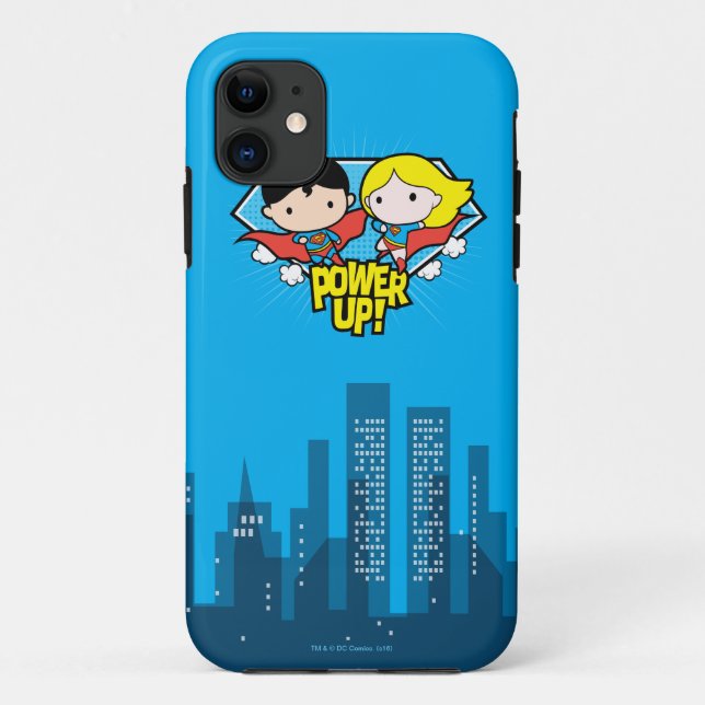 Capa Para iPhone 11 Chibi Superman e Chibi Supergirl Ligam! (Verso)