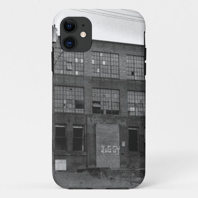 Capa Para iPhone 11 Edifício Industrial Abandonado (Verso)
