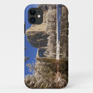 Capa Para iPhone 11 El Capitan reflete sobre o rio Merced em