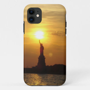 Capa Para iPhone 11 Estátua da Liberdade Pôr do Sol