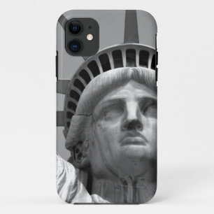 Capa Para iPhone 11 Estátua Negra e Branca da Liberdade em Nova Iorque