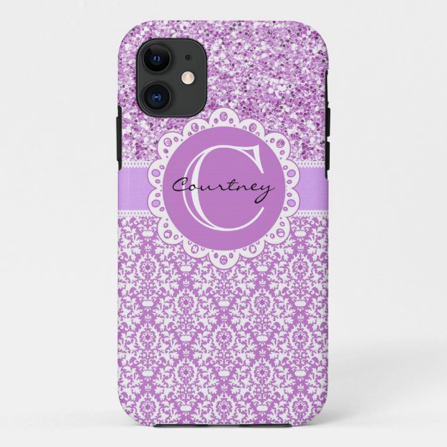 Capa Para iPhone 11 Glitter & Damask púrpura com nome e Cobrir inicial (Verso)