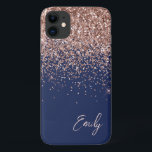 Capa Para iPhone 11 Marinho Azul Cor-de-rosa-claro rosa rosa Dourado M<br><div class="desc">Azul marinho e Rosa Dourado - Faísca azul-rosa-azul-esfarelo e esfregando o nome do monograma de metal escovado com brilho e telefone inicial. Isto faz o doce e perfeito aniversário de 16 anos, casamento, chá de panela, aniversário, chá de fraldas ou festa de solteira presente para alguém que ama luxo de...</div>