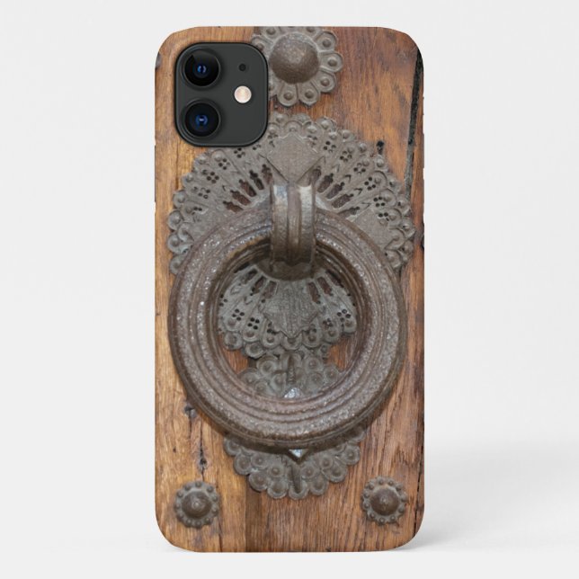 Capa Para iPhone 11 Medieval Knocker na antiga porta de madeira espanh (Verso)