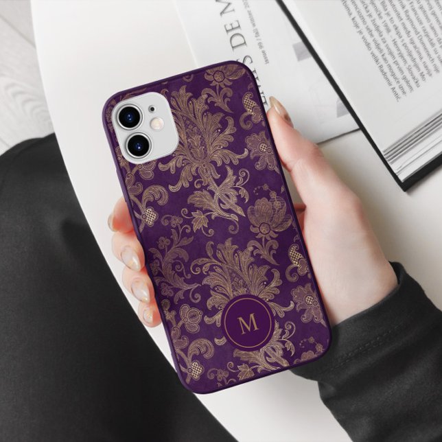 Capa Para iPhone 11 Monograma Real Dourado Damask Roxo (Criador carregado)