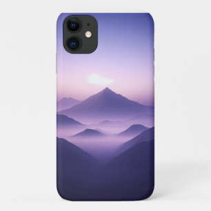 Capa Para iPhone 11 Montanhas Roxas Sonhadoras Pôr do Sol Nebuloso - M