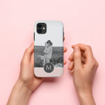 Capa Para iPhone 11 Nome personalizado e foto minimalista cor-de-rosa<br><div class="desc">Nome personalizado e foto minimalista cor-de-rosa pastel</div>
