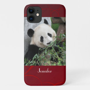 Capa Para iPhone 11 Panda Gigante Bonita com o Nome Fundo Vermelho Sua