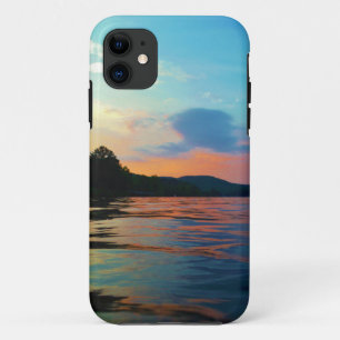 Capa Para iPhone 11 Pêssego e Sunset Azul no lago de montanha