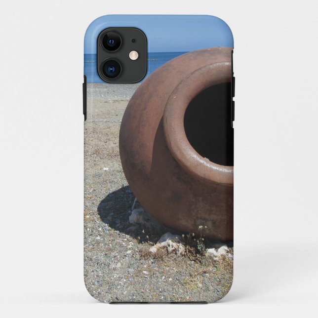Capa Para iPhone 11 Pote tradicional grego Terracotta na praia (Verso)