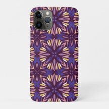 Boho Blossom: Padrão Floral Artístico Roxo